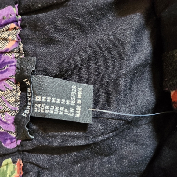 Forever 21 romper - Picture 5 of 5